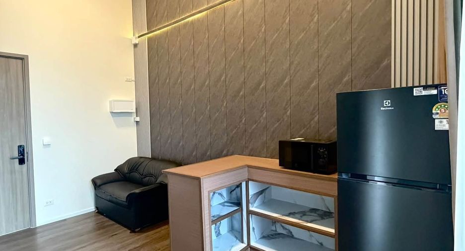 For rent 2 bedrooms condo in Khan Na Yao, Bangkok
