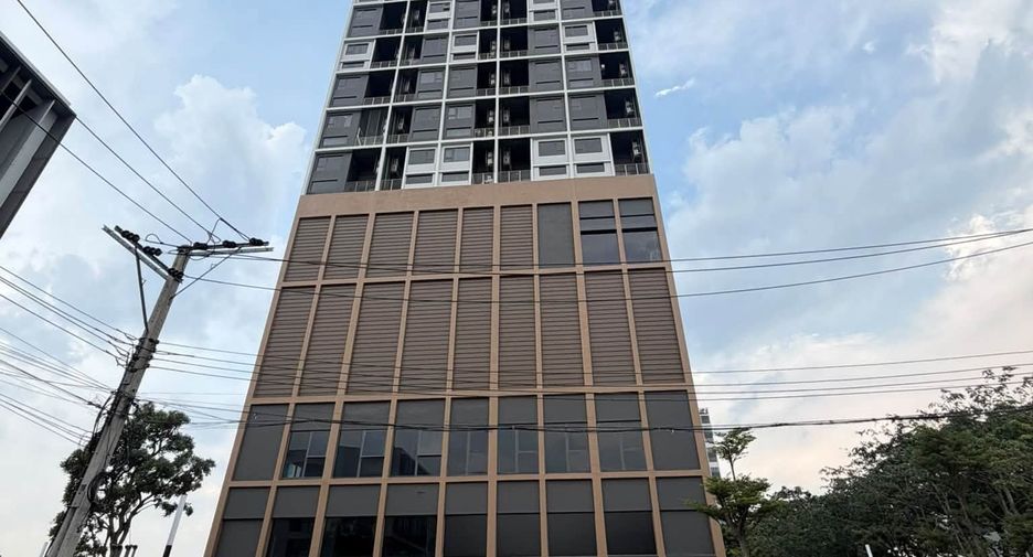 For rent 2 bedrooms condo in Khan Na Yao, Bangkok