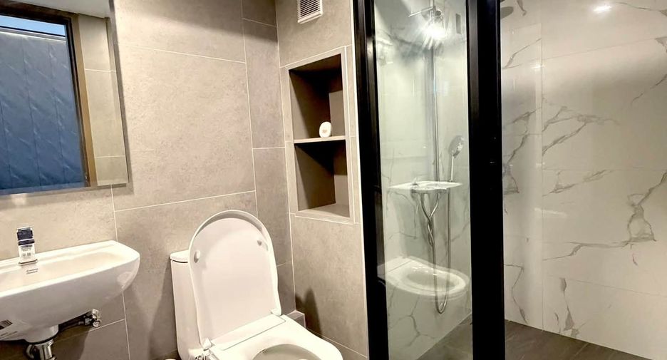 For rent 2 bedrooms condo in Khan Na Yao, Bangkok