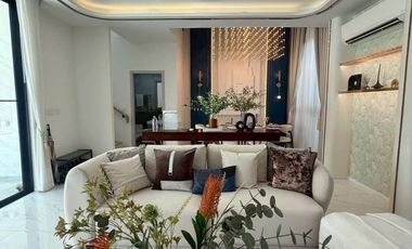 For rent 4 bedrooms house in Bang Khun Thian, Bangkok