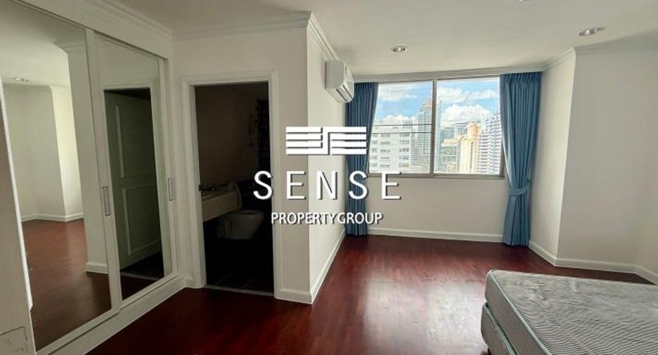 For rent 3 bedrooms condo in Watthana, Bangkok