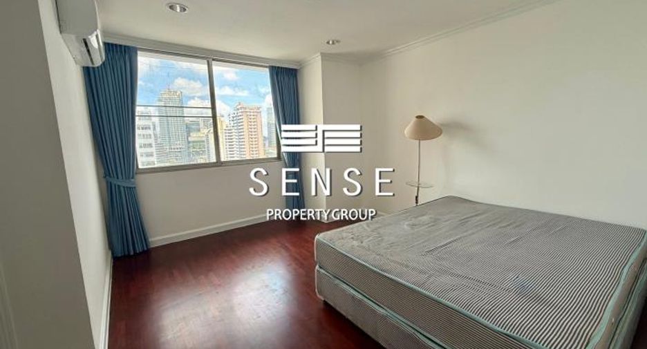 For rent 3 bedrooms condo in Watthana, Bangkok