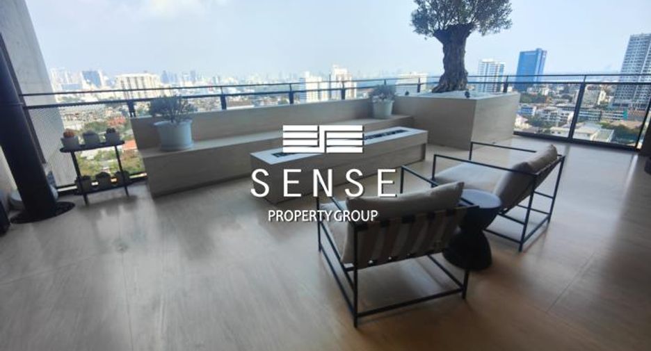 For sale 3 bedrooms condo in Yan Nawa, Bangkok