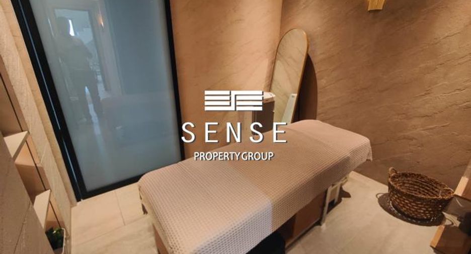 For sale 3 bedrooms condo in Yan Nawa, Bangkok