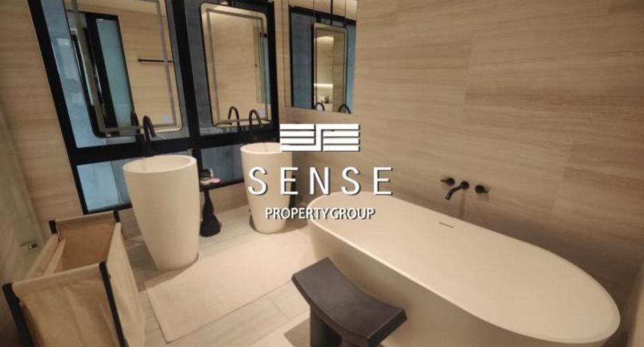 For sale 3 bedrooms condo in Yan Nawa, Bangkok