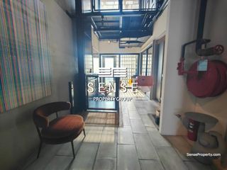 For sale 5 bedrooms condo in Yan Nawa, Bangkok