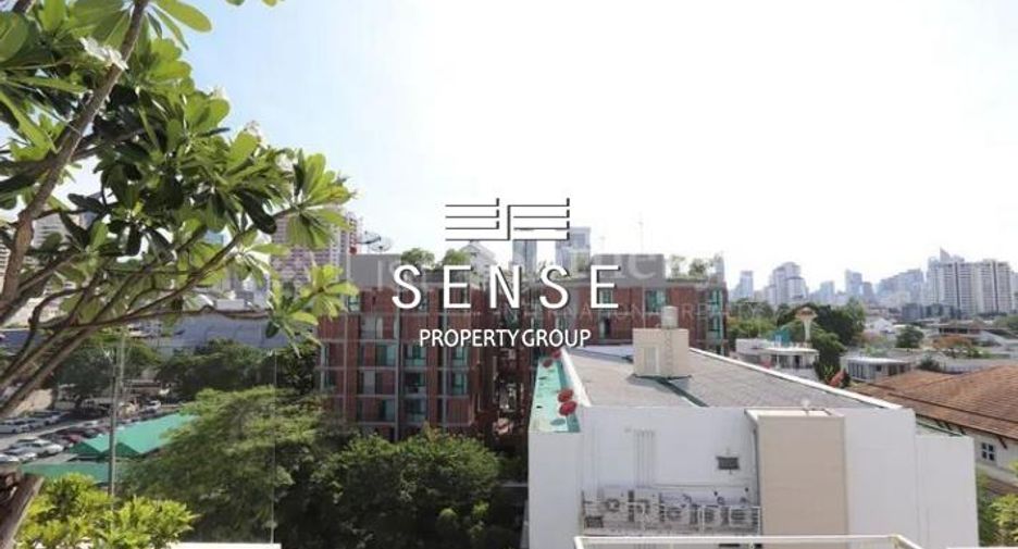 Casa en venta y en alquiler de 6 habitaciones en Watthana, Bangkok
