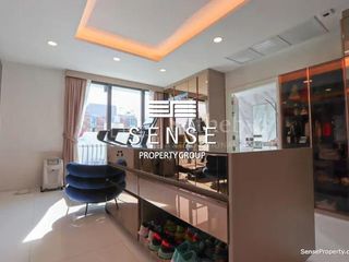 Casa en venta y en alquiler de 6 habitaciones en Watthana, Bangkok