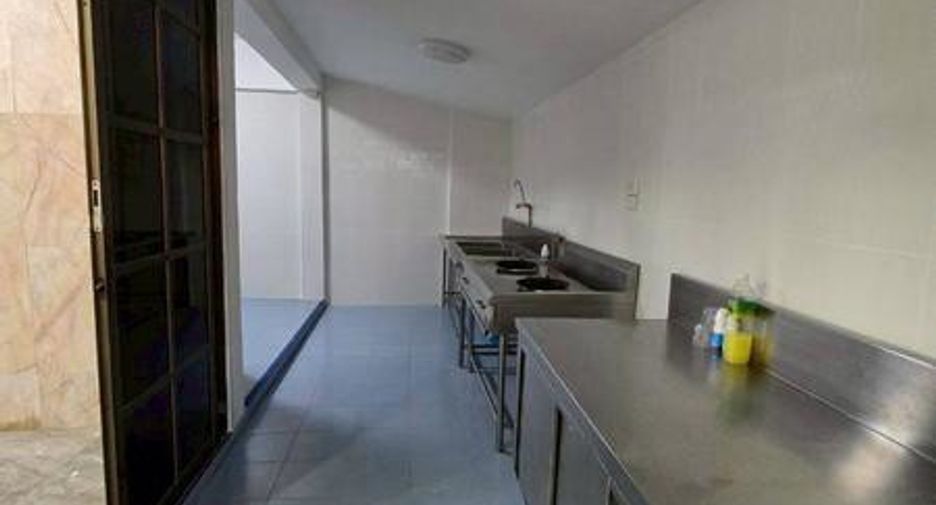 Haus zum Kauf mit 1 Zimmer in Bang Lamung, Chonburi