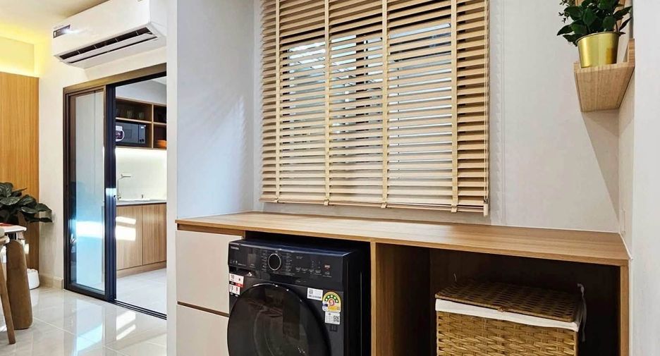 For rent 3 bedrooms townhouse in Bang Phli, Samut Prakan