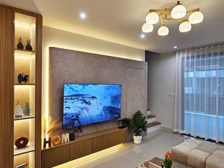 For rent 3 bedrooms townhouse in Bang Phli, Samut Prakan