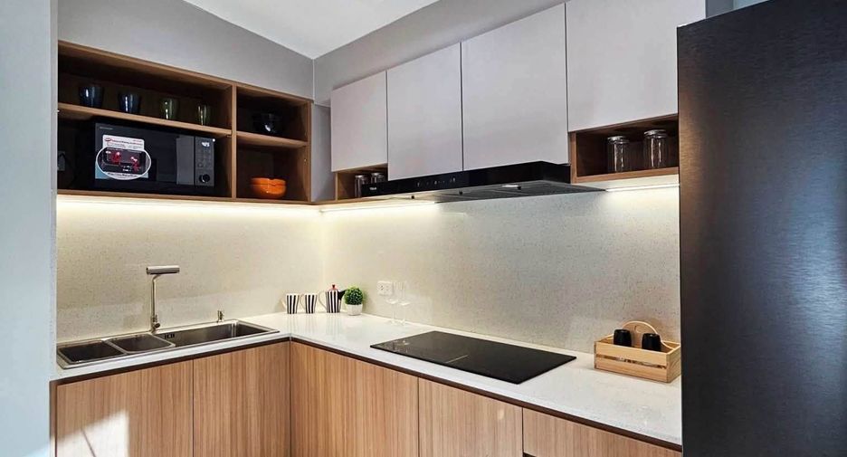 For rent 3 bedrooms townhouse in Bang Phli, Samut Prakan