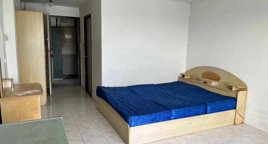 For sale studio condo in Saphan Sung, Bangkok