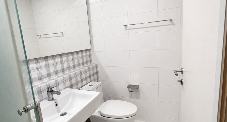 For rent 2 bedrooms townhouse in Prawet, Bangkok