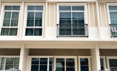 For rent 2 bedrooms townhouse in Prawet, Bangkok