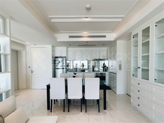 For sale 2 bedrooms condo in Yan Nawa, Bangkok