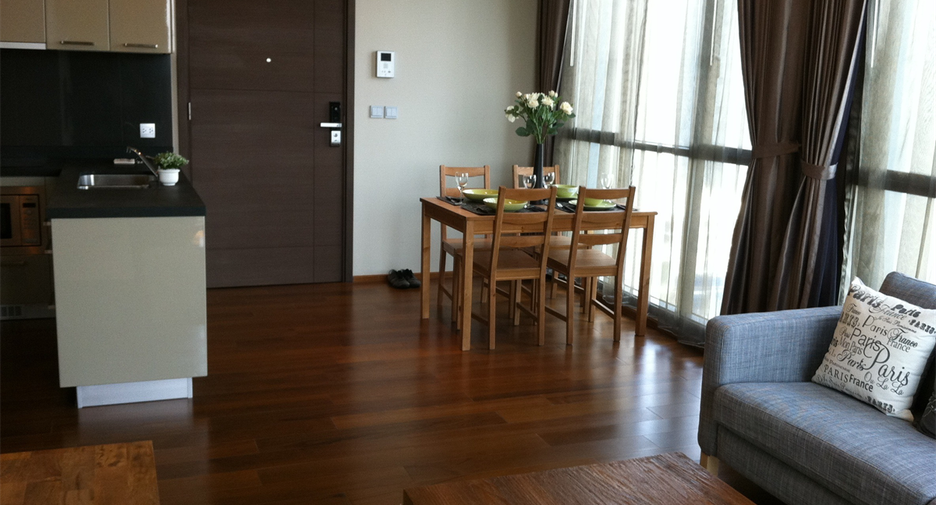 For rent 2 bedrooms condo in Watthana, Bangkok