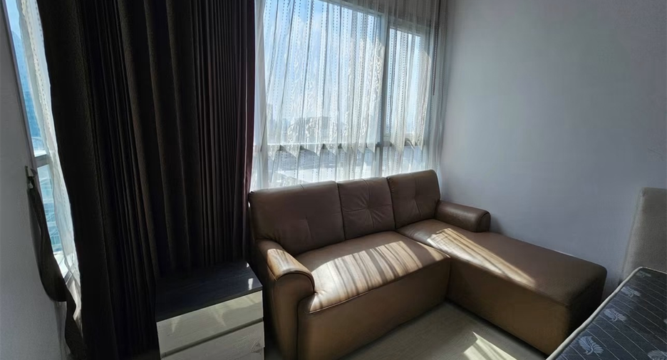 Wohnung zur Miete mit 2 Zimmer in Huai Khwang, Bangkok