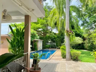 À vendre 4 chambres maison à Bang Saray, Pattaya