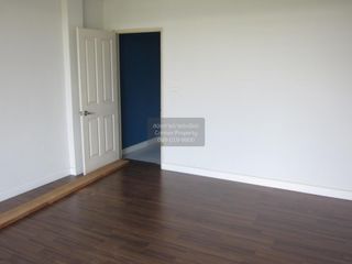 Local comercial en venta de 3 habitaciones en Rat Burana, Bangkok