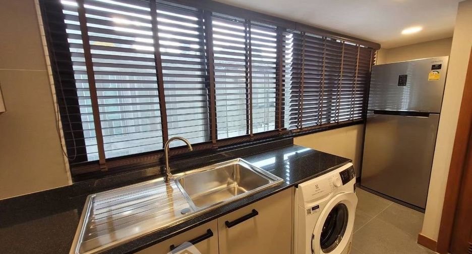 For rent 2 bedrooms condo in Watthana, Bangkok