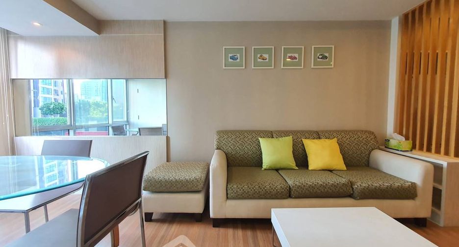 For rent 2 bedrooms condo in Khlong Toei, Bangkok