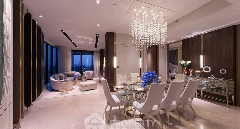 For rent 2 bedrooms condo in Khlong San, Bangkok