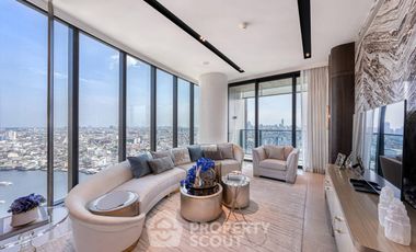For rent 2 bedrooms condo in Khlong San, Bangkok