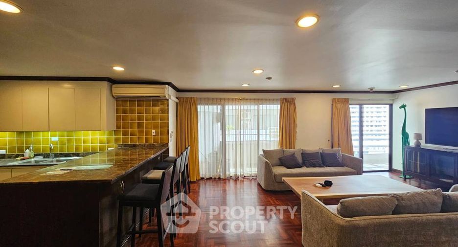 For rent 2 bedrooms condo in Watthana, Bangkok