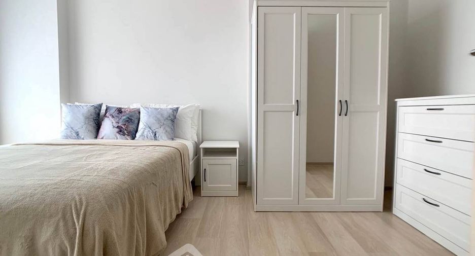 Wohnung zur Miete mit 2 Zimmer in Pathum Wan, Bangkok