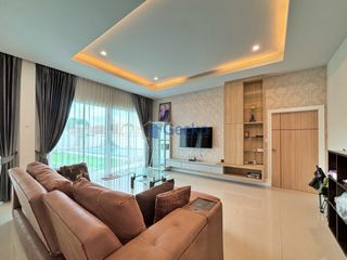 Haus zum Kauf mit 3 Zimmer in Bang Lamung, Chonburi