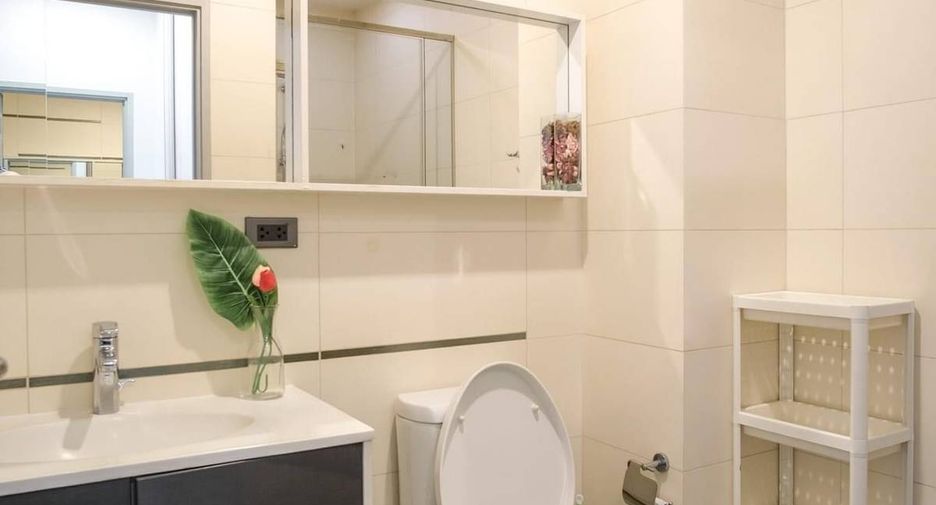 For rent 1 Beds condo in Khlong Toei, Bangkok