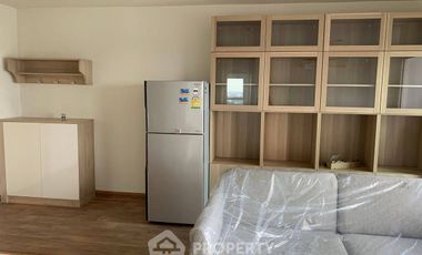 Condo en alquiler de 2 habitaciones en Bang Na, Bangkok