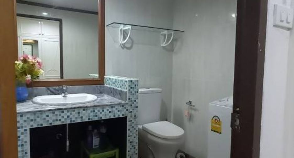 For rent 2 bedrooms condo in Phaya Thai, Bangkok