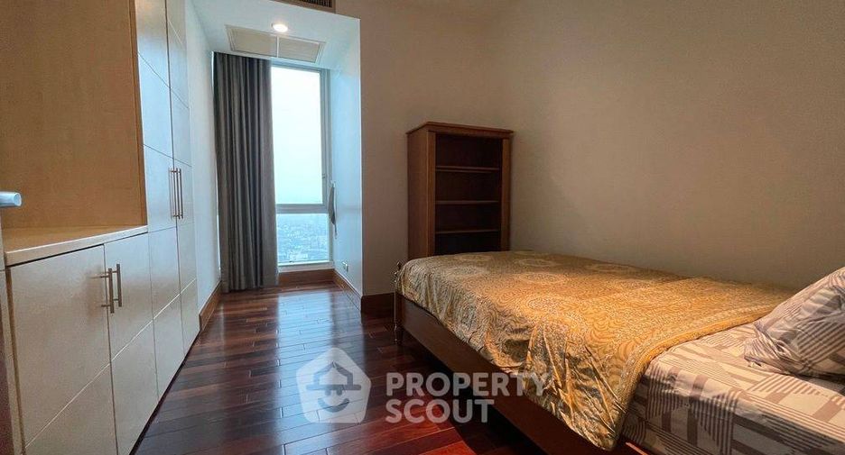 For rent 2 ベッドルーム apartment in Sathon, Bangkok