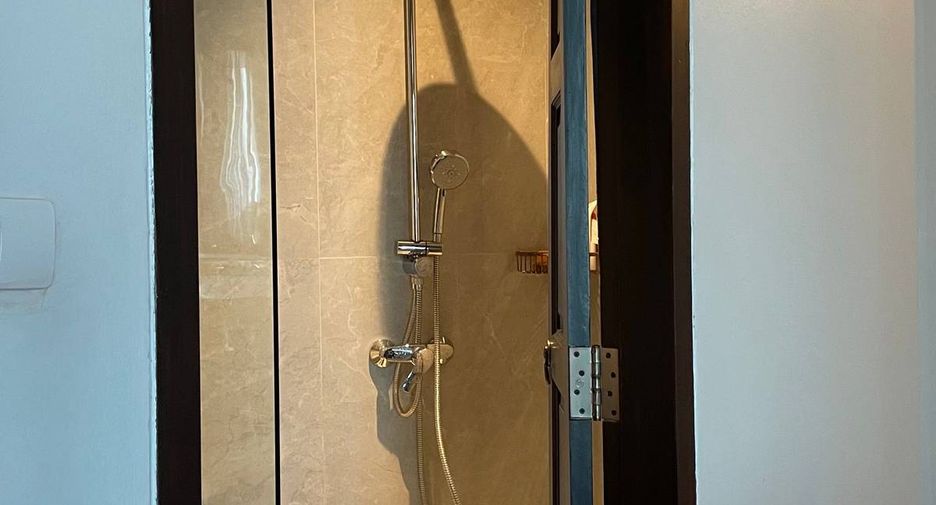 For rent 2 ベッドルーム condo in Yan Nawa, Bangkok