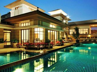 À louer 4 chambres maison à Watthana, Bangkok