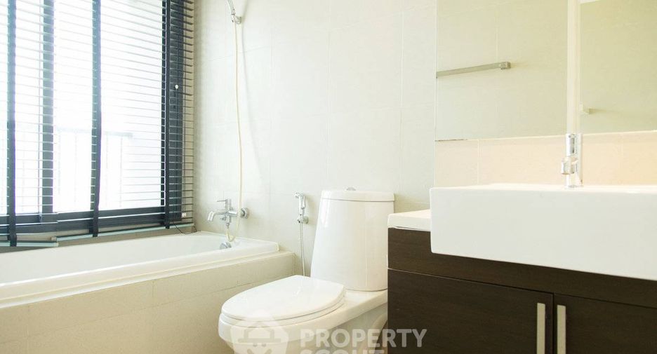 For rent 1 bed condo in Khlong Toei, Bangkok