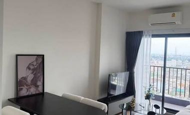 À louer 2 chambres condo à Huai Khwang, Bangkok