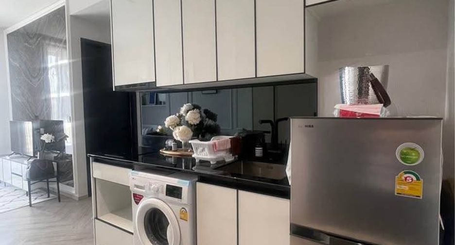 Wohnung zur Miete mit 2 Zimmer in Khlong San, Bangkok