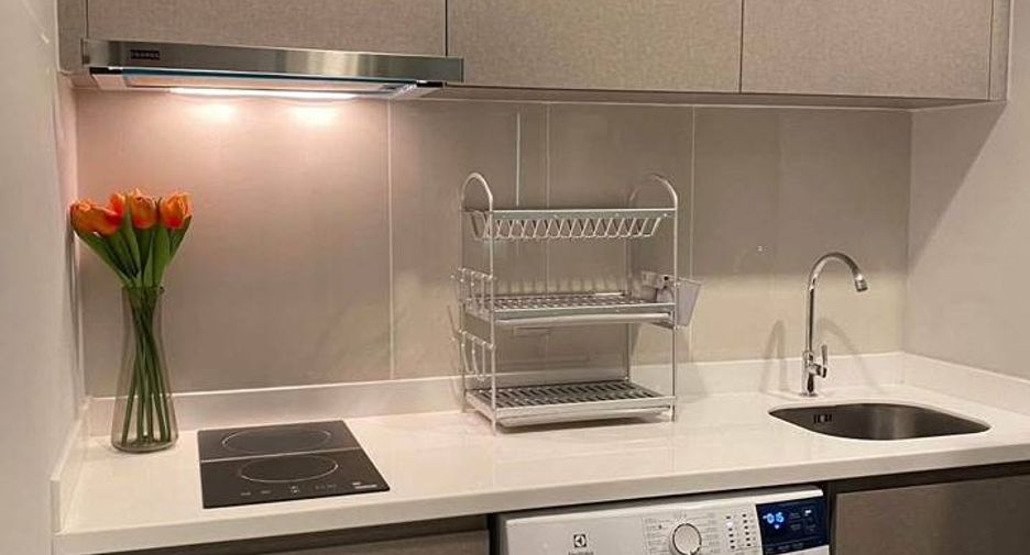 Condo en alquiler de 1 habitaciones en Huai Khwang, Bangkok