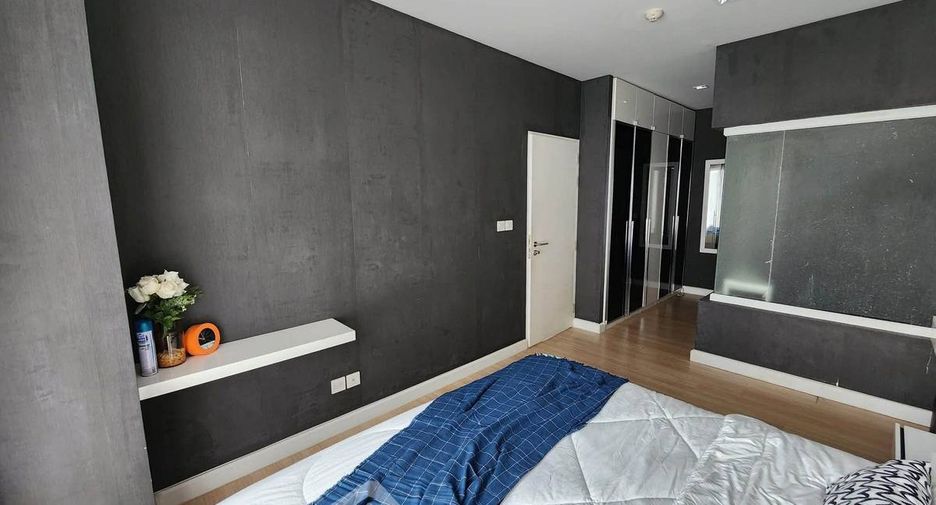 For rent 1 bed condo in Sathon, Bangkok