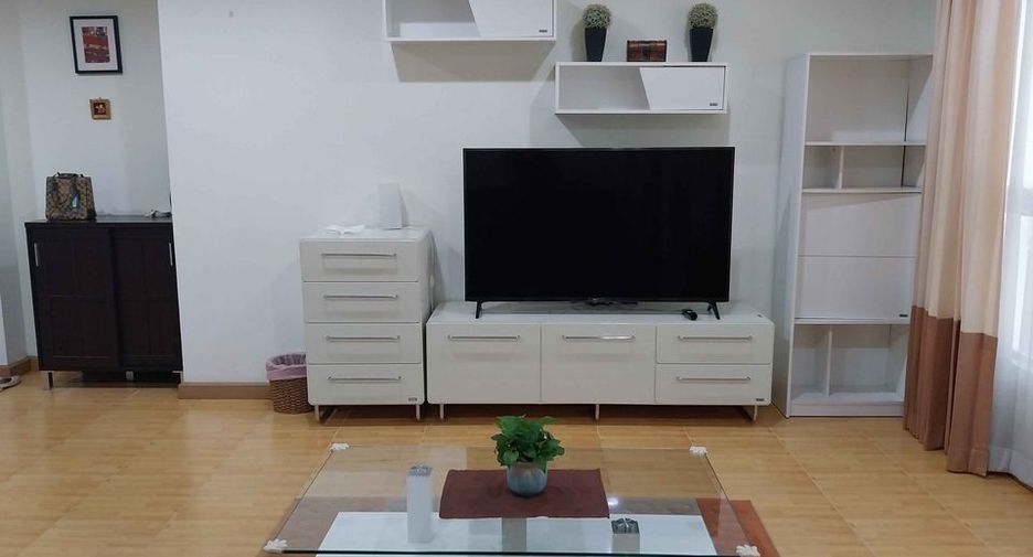 Wohnung zur Miete mit 2 Zimmer in Khlong Toei, Bangkok