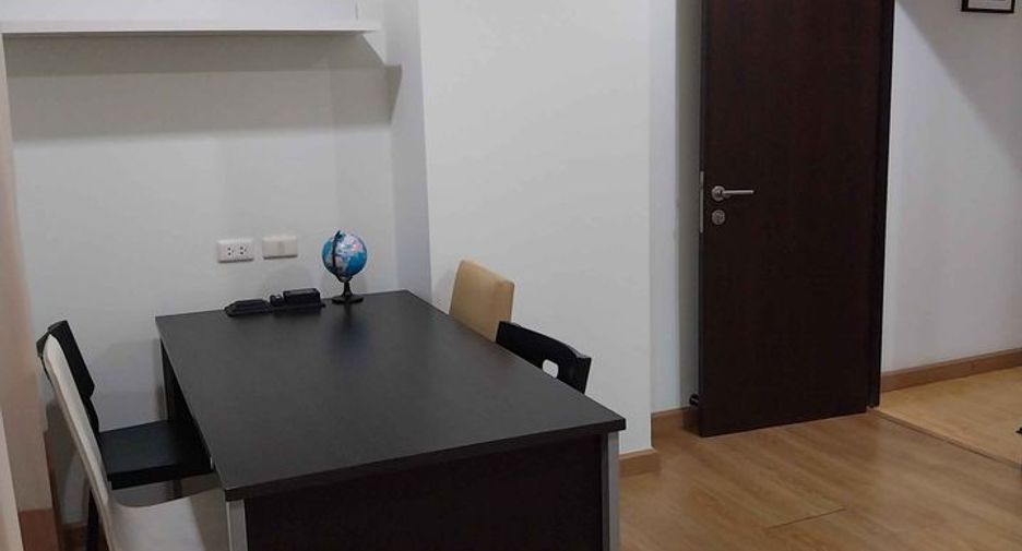 Wohnung zur Miete mit 2 Zimmer in Khlong Toei, Bangkok