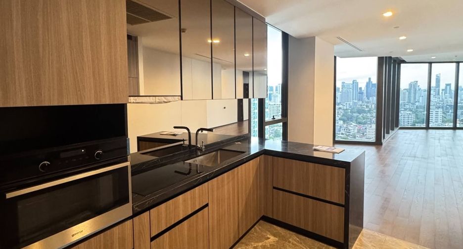 À louer 2 chambres condo à Watthana, Bangkok