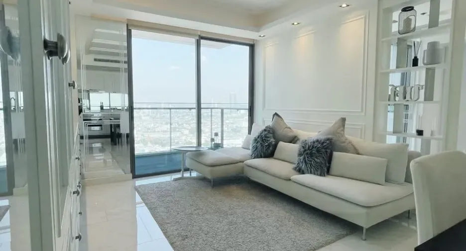 For sale and for rent 2 bedrooms condo in Yan Nawa, Bangkok