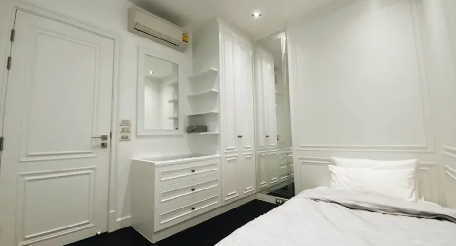 For sale and for rent 2 bedrooms condo in Yan Nawa, Bangkok