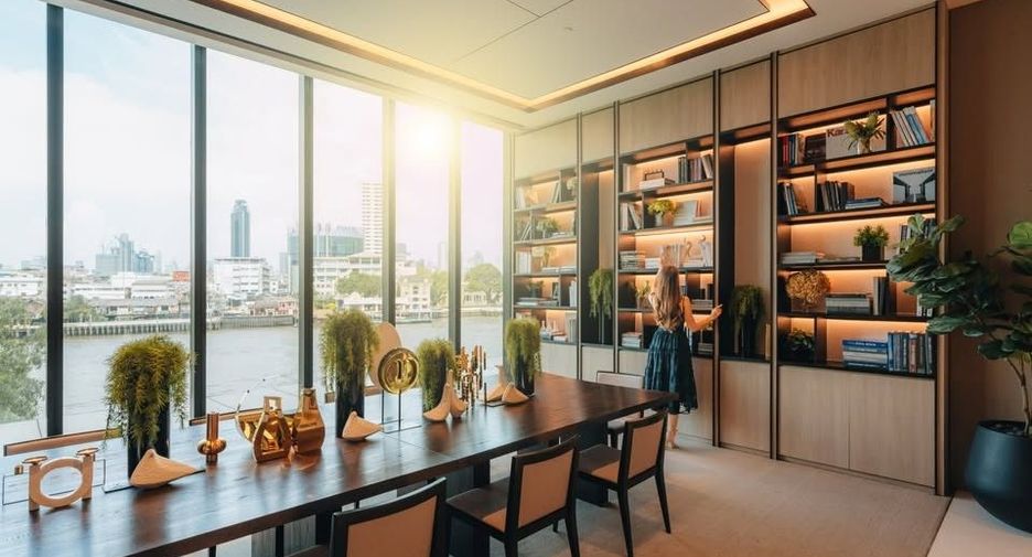 For rent 2 bedrooms condo in Khlong San, Bangkok