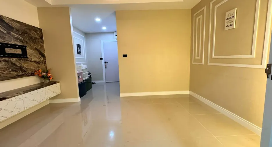 For sale studio condo in Bang Lamung, Chonburi