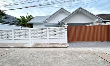 For sale 3 bedrooms villa in Bang Lamung, Chonburi